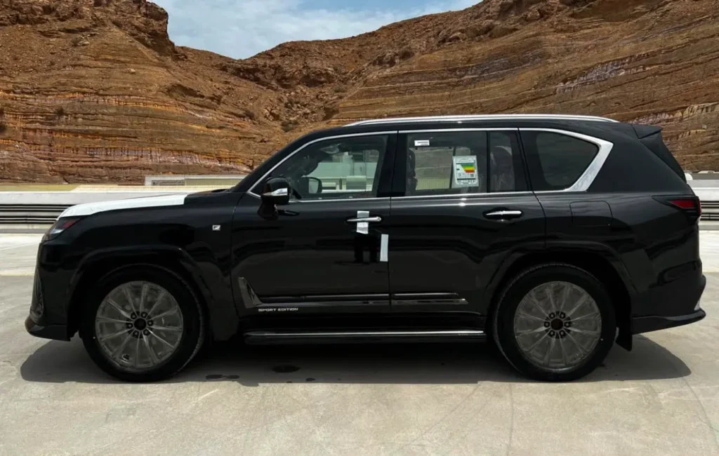 Lexus LX 700h F Sport - GT3 Cars UAE
