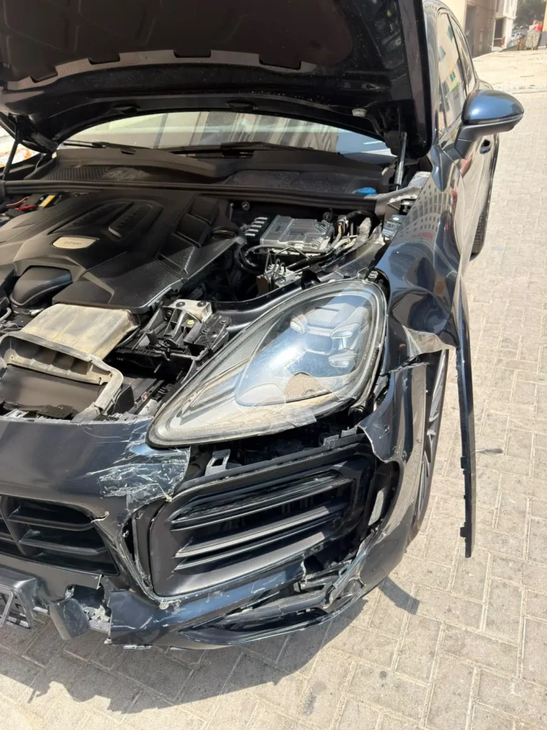 Porsche Cayenne Platinum Edition - GT3 Cars UAE